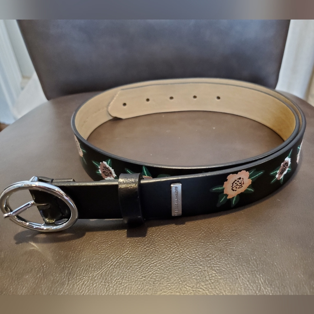 NWOT Rebecca Minkoff Black Leather Silk Screened Floral Belt Large